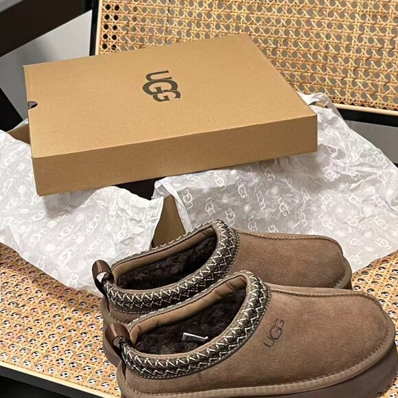 UGG Tazz Platform Shearling Lined Slipper - Picture 6 of 9